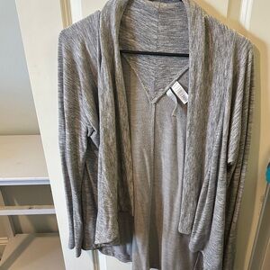 Athleta Light Gray Women's Waterfall wrap Small